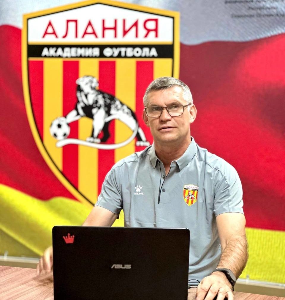 Владимир Рокунов покинул пост главного тренера АФ «Алания»